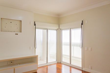 Apartamento à venda com 366m², 5 quartos e 5 vagasSuíte 1