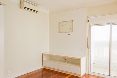 Apartamento à venda com 366m², 5 quartos e 5 vagasSuíte 1