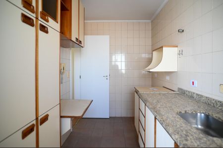 Apartamento à venda com 64m², 2 quartos e 1 vagaCozinha