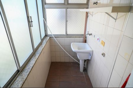 Apartamento à venda com 64m², 2 quartos e 1 vagaÁrea de Serviço