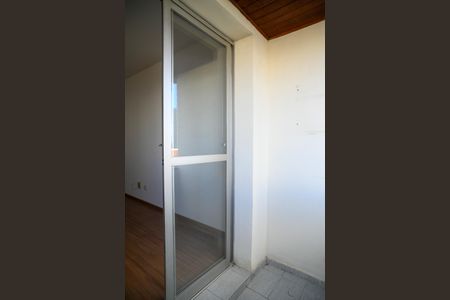 Apartamento à venda com 64m², 2 quartos e 1 vagaVaranda