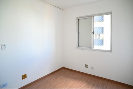 Apartamento à venda com 64m², 2 quartos e 1 vagaQuarto 2