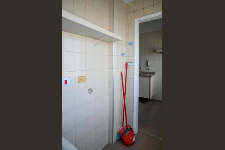 Apartamento à venda com 64m², 2 quartos e 1 vagaÁrea de Serviço