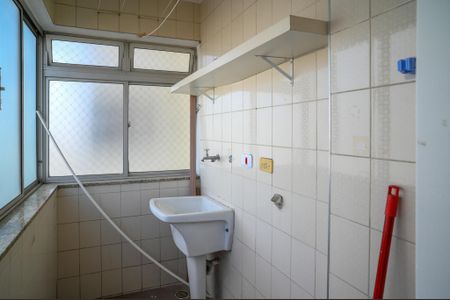 Apartamento à venda com 64m², 2 quartos e 1 vagaÁrea de Serviço