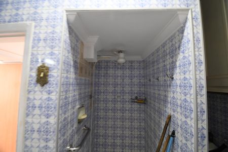 Apartamento à venda com 94m², 2 quartos e sem vagaBanheiro