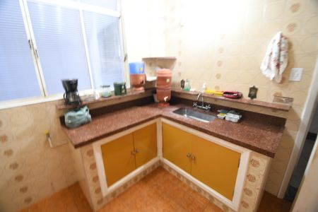 Apartamento à venda com 94m², 2 quartos e sem vagaCozinha