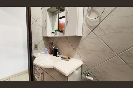 Casa à venda com 122m², 2 quartos e 1 vaga Casa à venda com 122m², 2 quartos e 1 vagaBanheiro 2