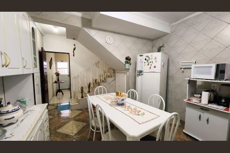 Casa à venda com 122m², 2 quartos e 1 vaga Casa à venda com 122m², 2 quartos e 1 vagaCozinha