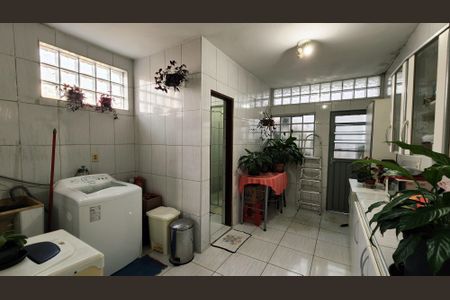 Casa à venda com 122m², 2 quartos e 1 vaga Casa à venda com 122m², 2 quartos e 1 vagaÁrea de Serviço