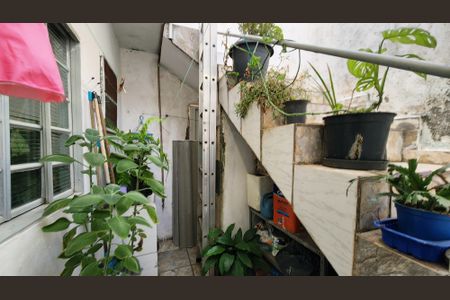 Casa à venda com 122m², 2 quartos e 1 vaga Casa à venda com 122m², 2 quartos e 1 vagaVaranda