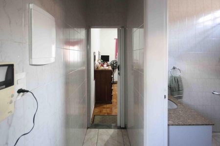 Casa à venda com 540m², 5 quartos e 4 vagasCorredor casa 02