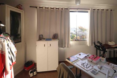 Casa à venda com 540m², 5 quartos e 4 vagasEscritório