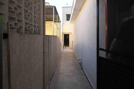 Casa à venda com 540m², 5 quartos e 4 vagasCorredor Casa 02