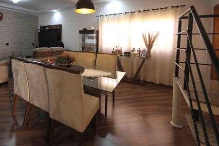 Casa à venda com 540m², 5 quartos e 4 vagasSala de Jantar