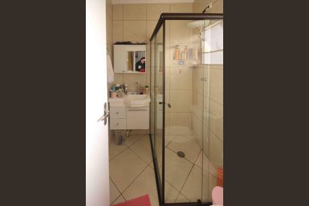 Casa à venda com 540m², 5 quartos e 4 vagasBanheiro da Suite 2