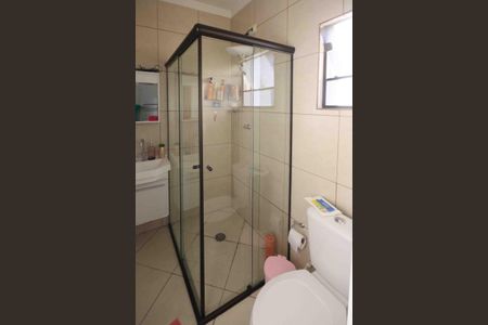 Casa à venda com 540m², 5 quartos e 4 vagasBanheiro da Suite 2