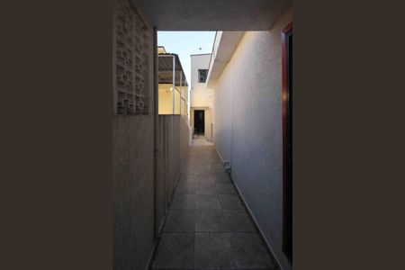 Casa à venda com 540m², 5 quartos e 4 vagasCorredor Casa 02