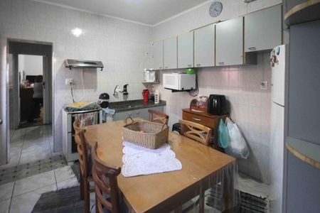 Casa à venda com 540m², 5 quartos e 4 vagasCozinha casa 02