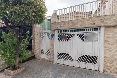 Casa à venda com 100m², 3 quartos e 2 vagasFachada