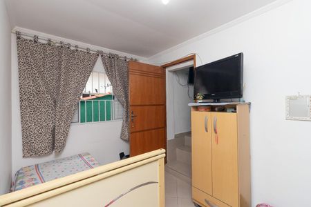 Casa à venda com 100m², 3 quartos e 2 vagasQuarto 2