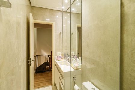 Casa de condomínio à venda com 130m², 3 quartos e 2 vagas Casa de condomínio à venda com 130m², 3 quartos e 2 vagasBanheiro