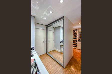 Apartamento à venda com 200m², 2 quartos e 3 vagasSuíte 1