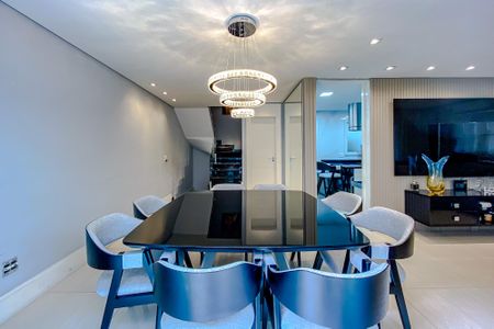 Apartamento à venda com 200m², 2 quartos e 3 vagasSala