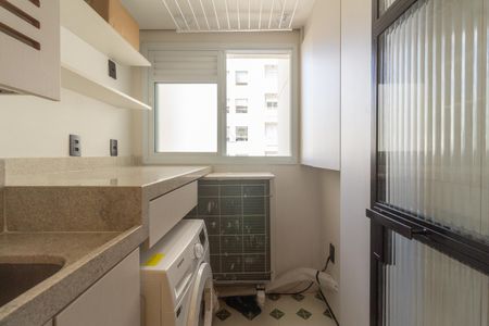 Apartamento à venda com 69m², 2 quartos e 2 vagasÁrea de Serviço