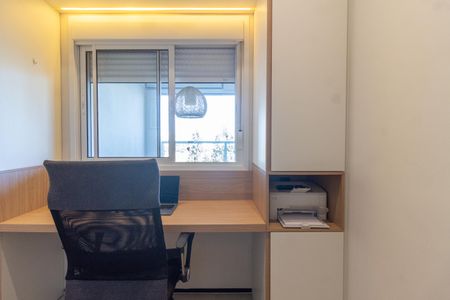 Apartamento à venda com 69m², 2 quartos e 2 vagasEscritório