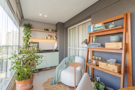 Apartamento à venda com 69m², 2 quartos e 2 vagasVaranda