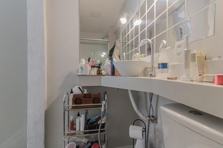 Apartamento para alugar com 80m², 2 quartos e 1 vagaBanheiro Suíte