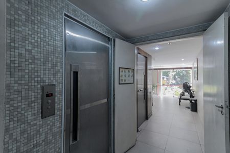 Apartamento para alugar com 80m², 2 quartos e 1 vagaElevador