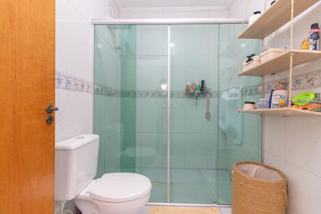 Casa à venda com 164m², 3 quartos e 4 vagasBanheiro da Suíte 01