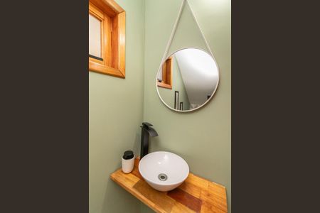 Casa à venda com 164m², 3 quartos e 4 vagasLavado 01