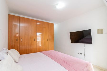 Casa à venda com 164m², 3 quartos e 4 vagasSuíte 01