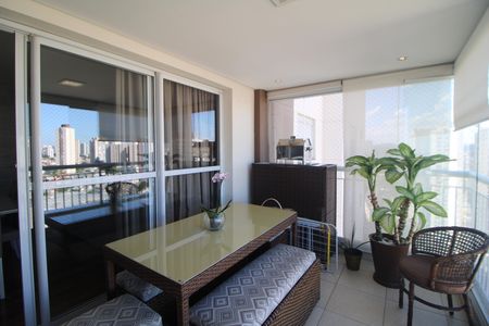 Apartamento à venda com 110m², 3 quartos e 2 vagasVaranda da Sala