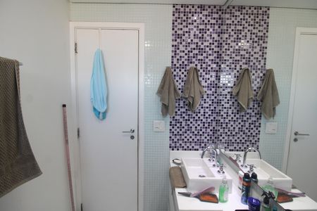 Apartamento à venda com 110m², 3 quartos e 2 vagasBanheiro