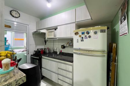 Apartamento para alugar com 45m², 2 quartos e 1 vaga Apartamento para alugar com 45m², 2 quartos e 1 vagaCozinha e área de serviço