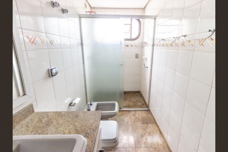Apartamento para alugar com 349m², 3 quartos e 3 vagasBanheiro