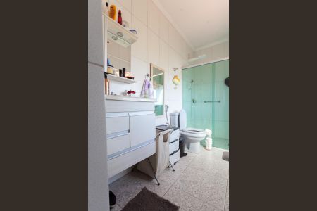 Casa para alugar com 360m², 4 quartos e 2 vagas Casa para alugar com 360m², 4 quartos e 2 vagasBanheiro da Suíte 2