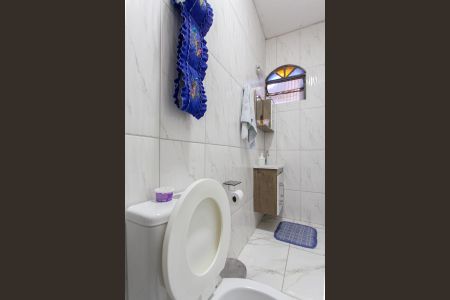 Casa para alugar com 360m², 4 quartos e 2 vagas Casa para alugar com 360m², 4 quartos e 2 vagasBanheiro da Suíte 1