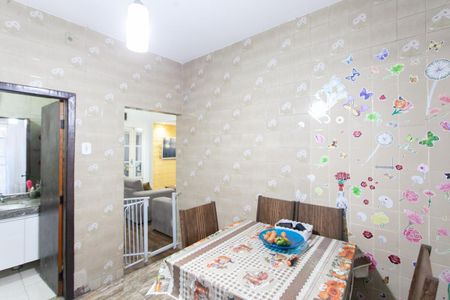 Casa para alugar com 360m², 4 quartos e 2 vagas Casa para alugar com 360m², 4 quartos e 2 vagasCopa