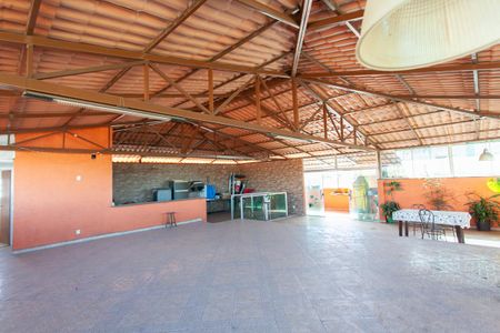 Casa para alugar com 360m², 4 quartos e 2 vagas Casa para alugar com 360m², 4 quartos e 2 vagasTerraço