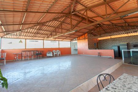 Casa para alugar com 360m², 4 quartos e 2 vagas Casa para alugar com 360m², 4 quartos e 2 vagasTerraço