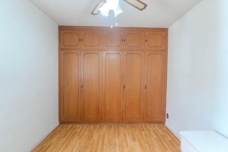 Apartamento à venda com 90m², 4 quartos e 1 vagaQuarto 2