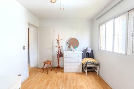 Apartamento à venda com 90m², 4 quartos e 1 vagaQuarto 2