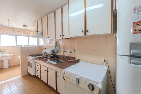 Apartamento à venda com 90m², 4 quartos e 1 vagaCozinha