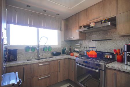 Apartamento à venda com 193m², 2 quartos e 4 vagasCozinha