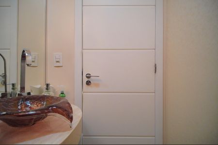 Apartamento à venda com 193m², 2 quartos e 4 vagasLavabo