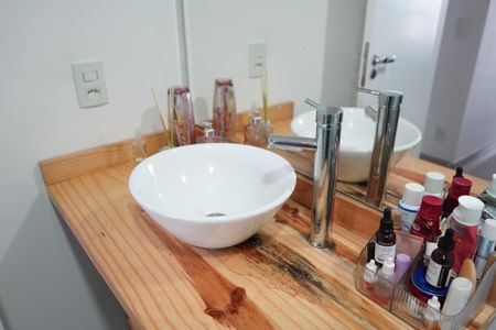 Apartamento à venda com 86m², 2 quartos e 1 vagaBanheiro da Suíte